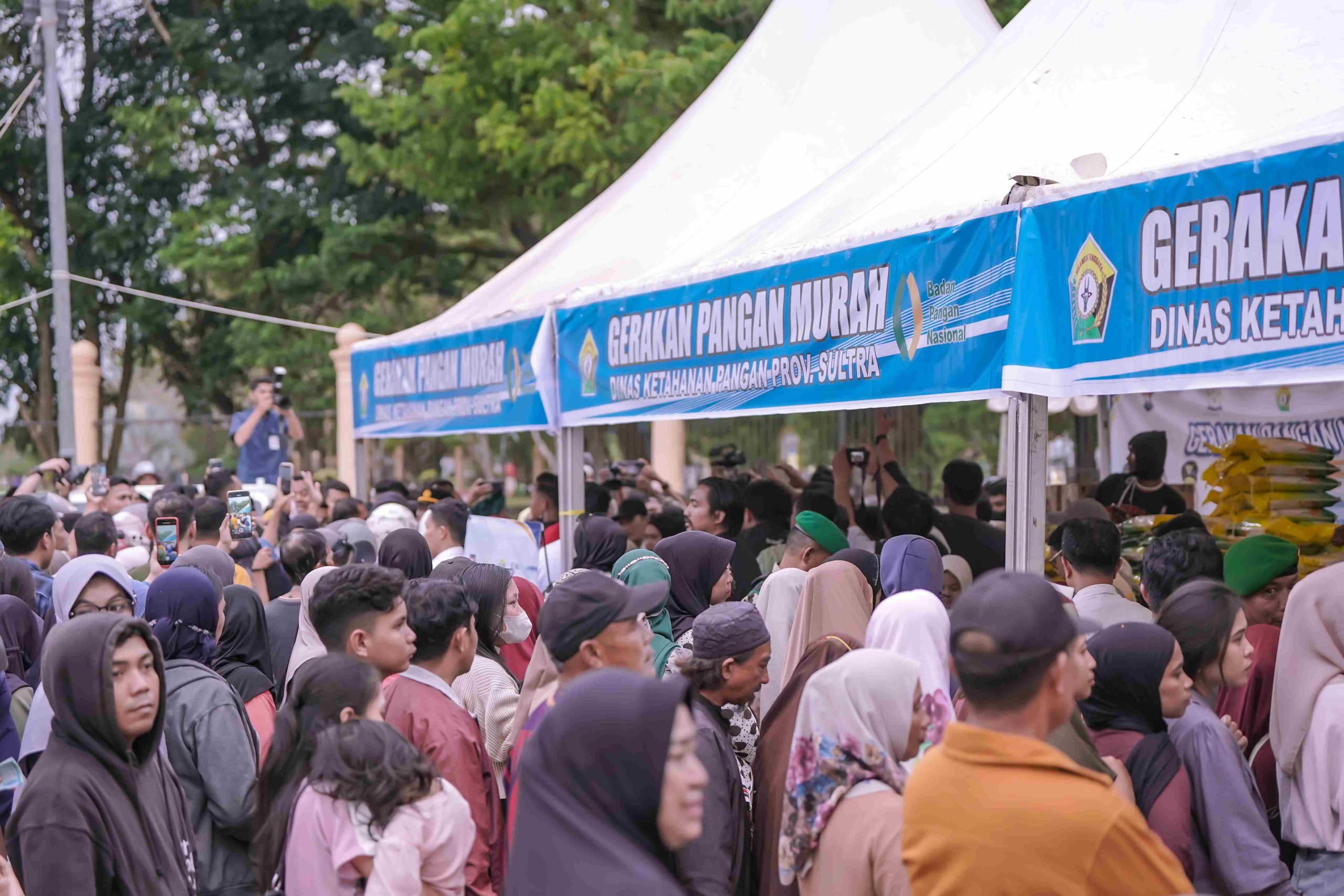 Bank Sultra Salurkan 1.274 Voucher Belanja dalam Gerakan Pangan Murah di Kendari, Jaga Daya Beli Masyarakat